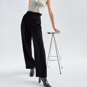 NWT Effortless Pants Black Wilfred Aritzia